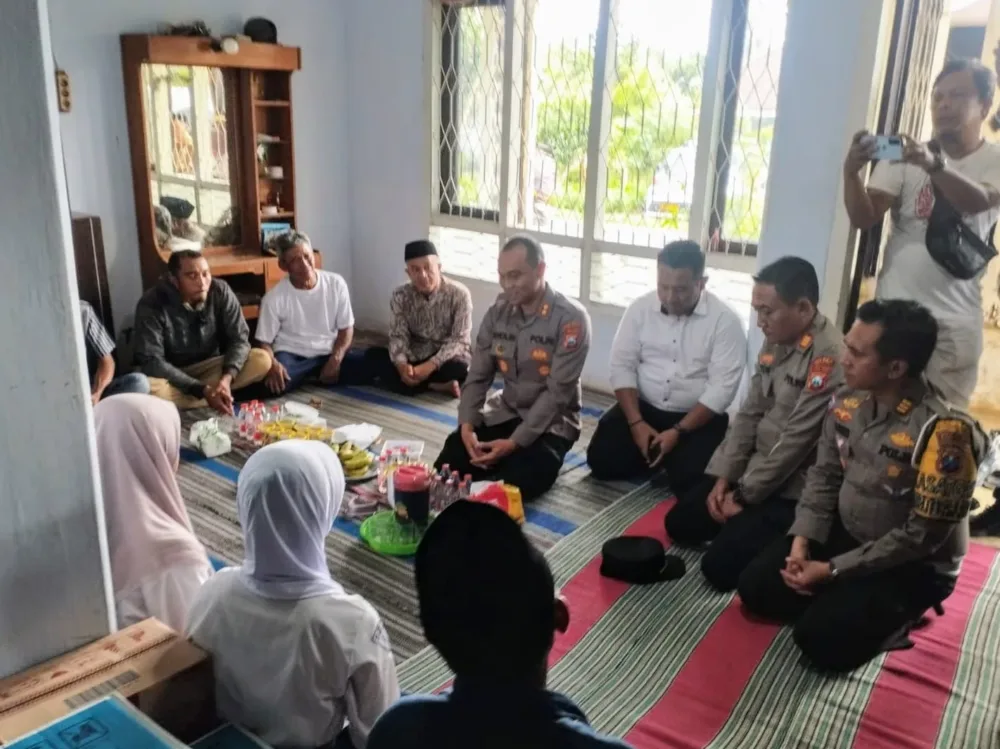 Kapolres Serahkan Santunan Petugas Kpps Meninggal Dunia Malang Posco