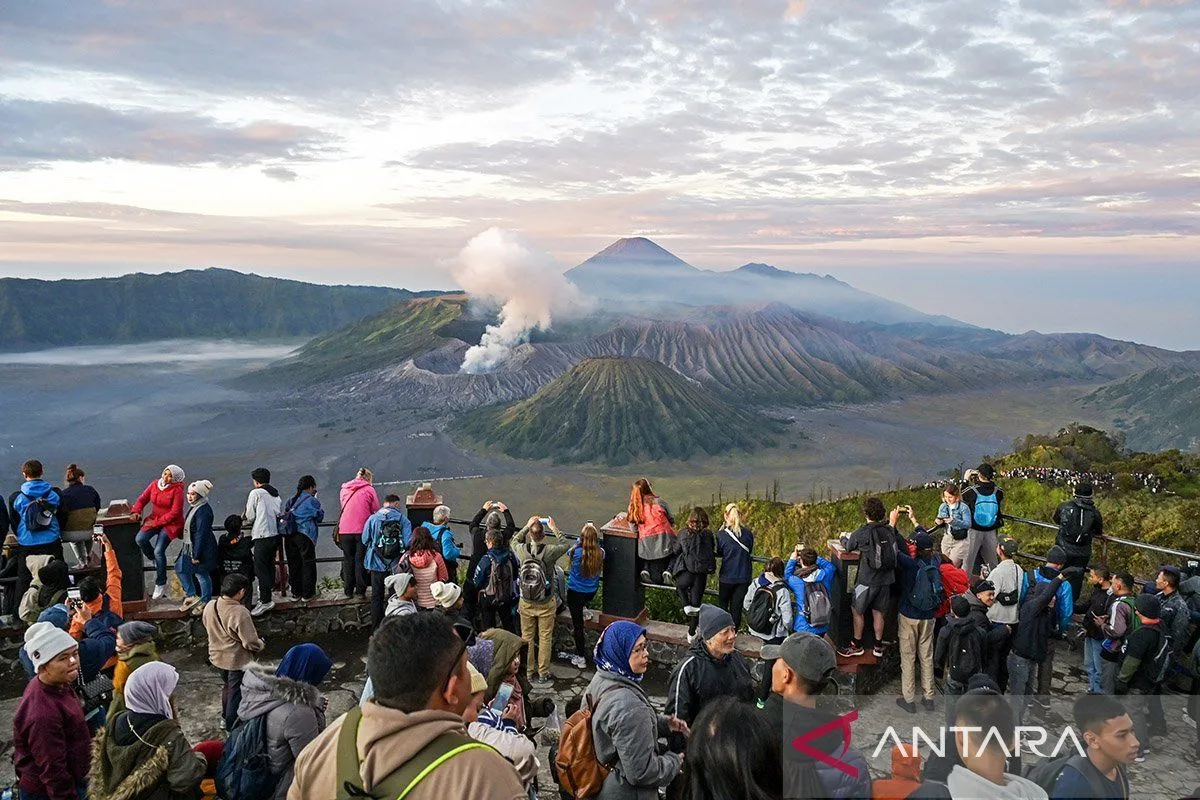 Kawasan Gunung Bromo Segera Ditutup Simak Inilah Penyebabnya Malang