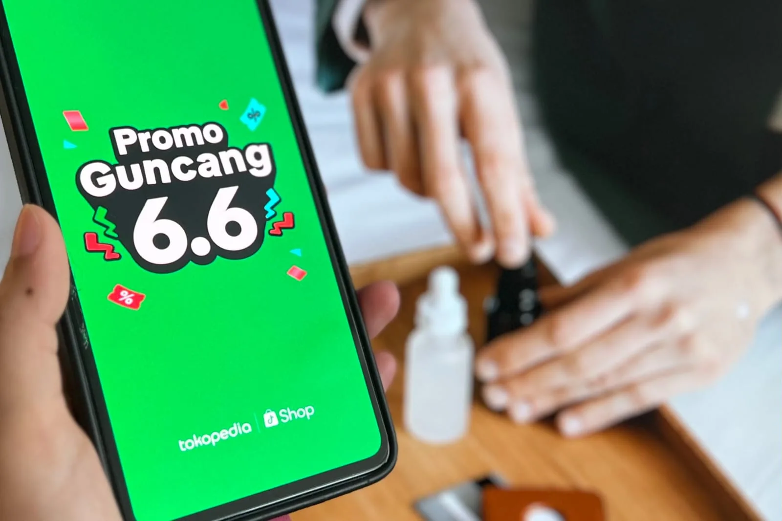 5 Tips Jaga Kesehatan Kulit Saat Cuaca Panas Ala Tokopedia Dan Dokter ...