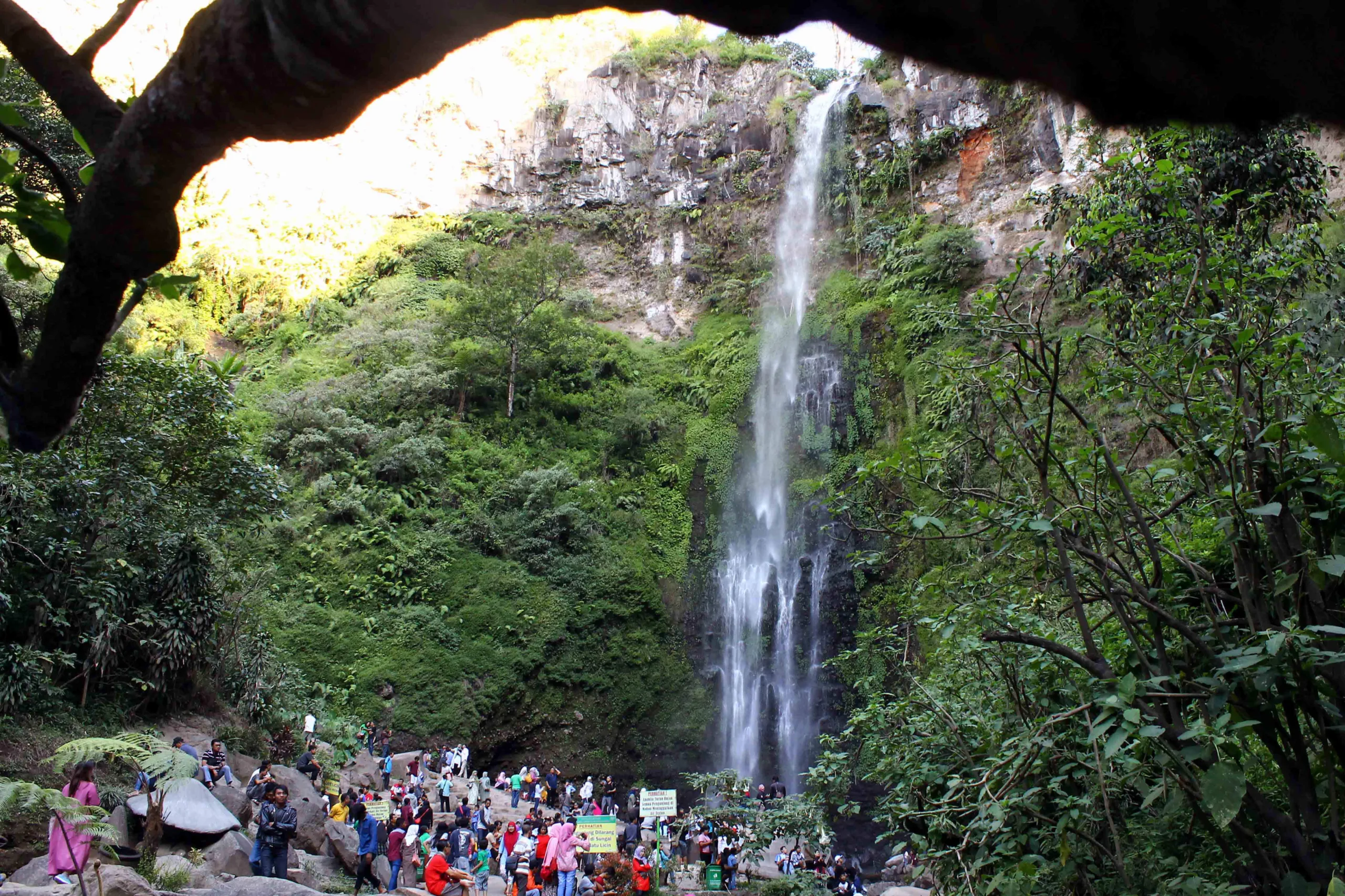 Air Terjun Coban Rondo, Wisata Legenda dengan Panorama Menakjubkan - Malang  Posco Media