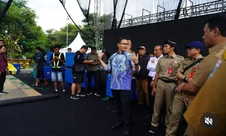 Niken Salindry Meriahkan Pasar Rakyat Malam Pergantian Tahun Among Tani Batu 1 Malang Posco Media