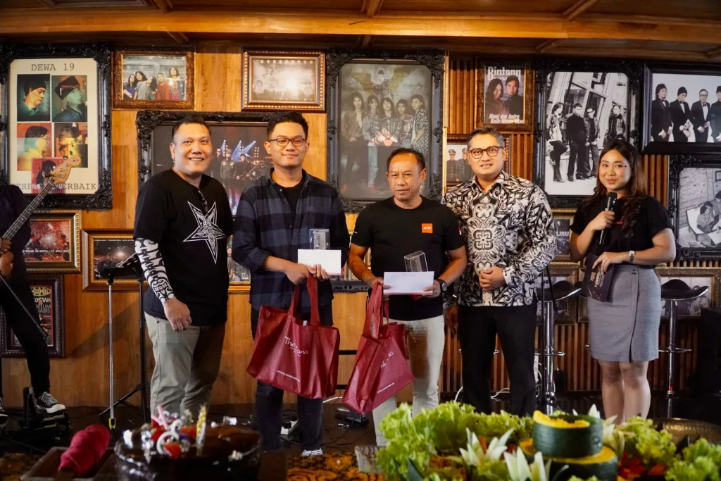 Dewa 19 Sky Lounge Rayakan Ulang Tahun Pertama Luncurkan Privilege Card dan Hadiah Istimewa Bagi Top Soender 1 Malang Posco Media