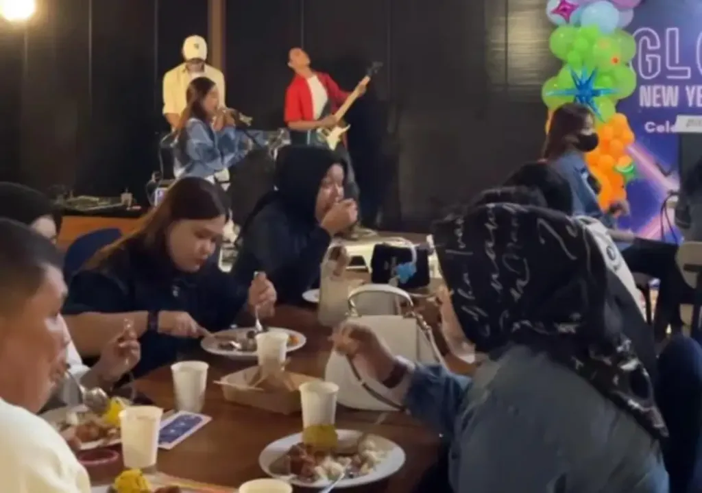 Rayakan Tahun Baru 2025 dengan Penuh Warna Lewat Glow N Go di Ascent Hotel & Cafe Malang 1 Malang Posco Media