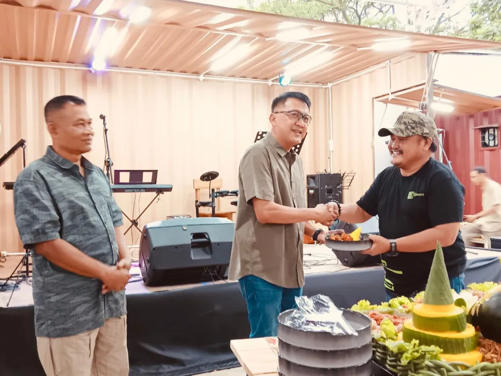 Dibuka, Food Court D'CONTAINER di Jalan Bela Negara Rampal Diserbu Pengunjung 1 Malang Posco Media
