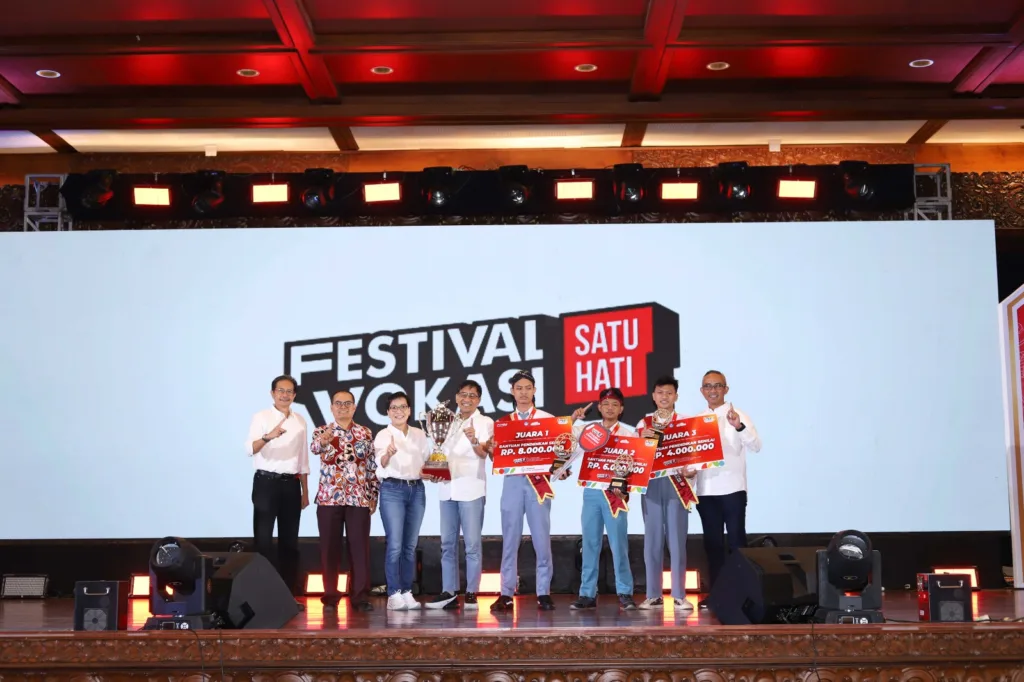 Buktikan Pembinaan Terbaik, MPM Honda Jatim Borong Perhargaan di Festival Vokasi Satu Hati 2025 2 Malang Posco Media