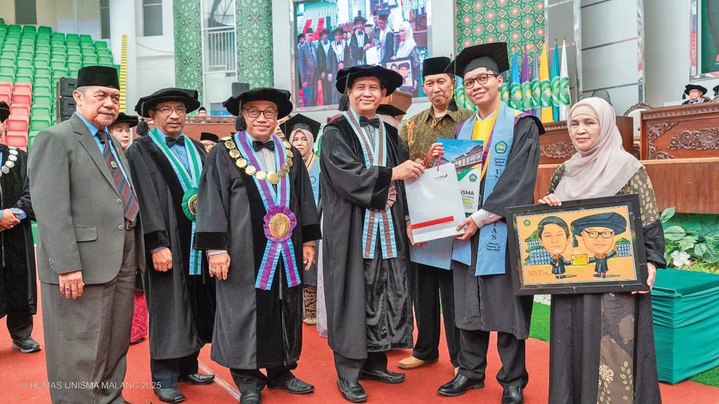 Pengukuhan Wisuda Periode Ke-75 Universitas Islam Malang, Lulusan Berintegritas Dan Berwawasan Global 1 Malang Posco Media
