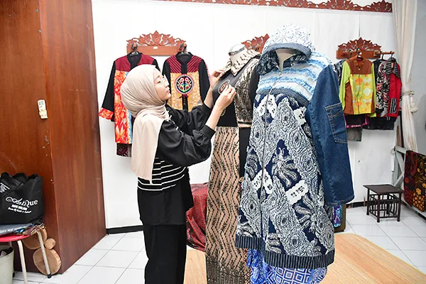 Outer Oversize hingga Denim Etnik 1 Malang Posco Media