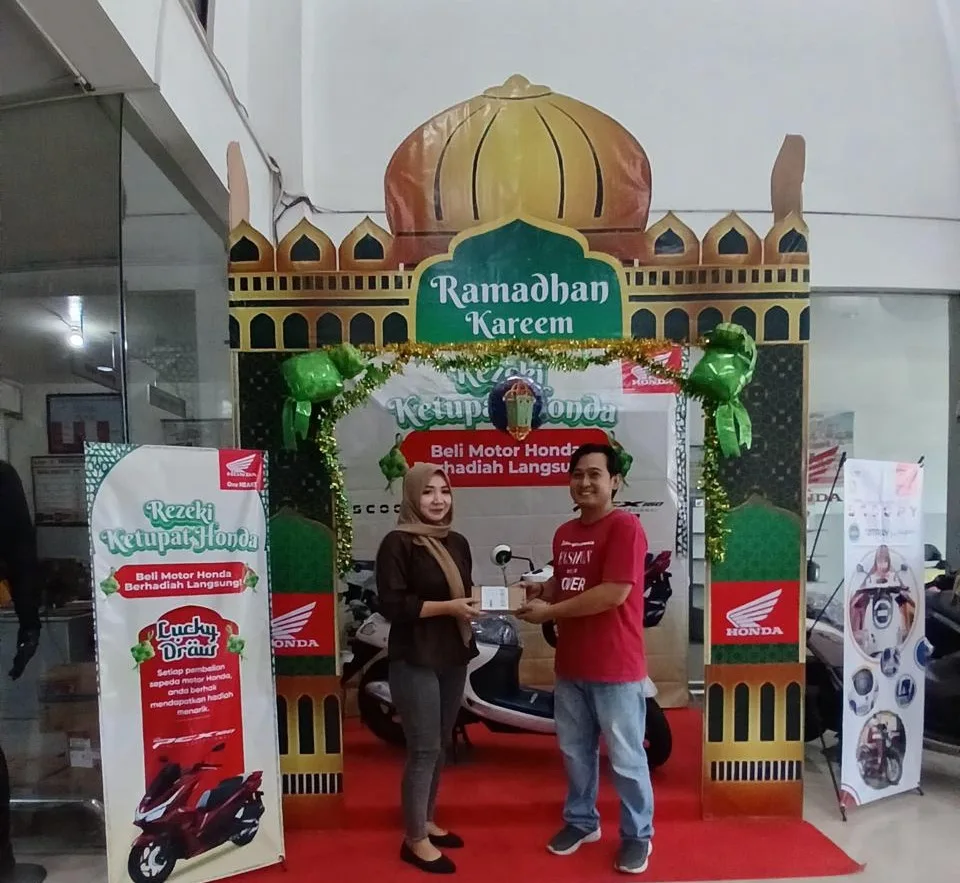 Rezeki Ketupat Honda: Beli Motor Honda, Dapat Hadiah Langsung! 2 Malang Posco Media
