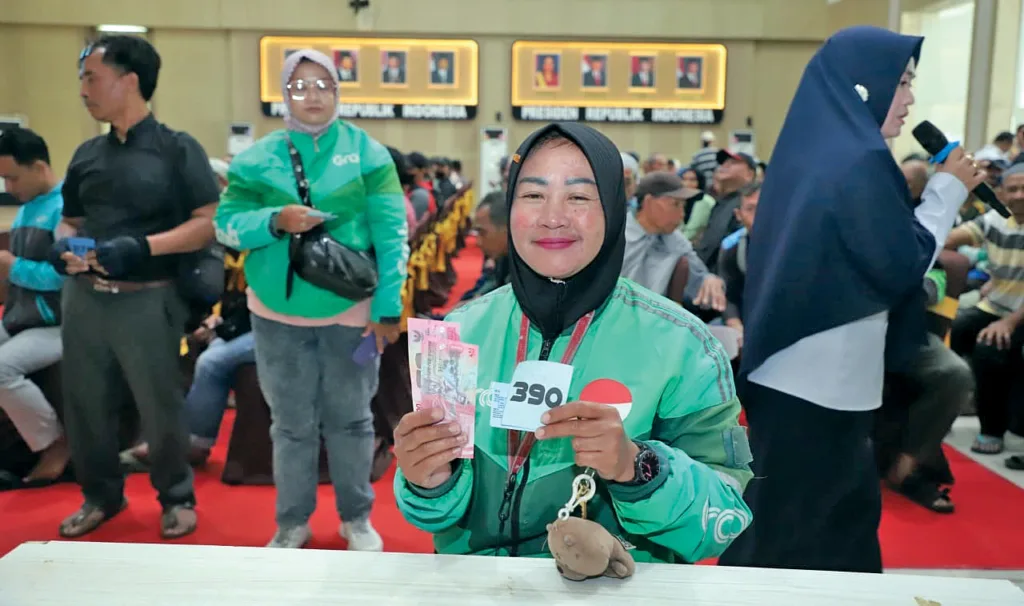 Pemkot Batu Gelontor Bansos Sektor Transportasi dan Insentif GTT PTT 1 Malang Posco Media