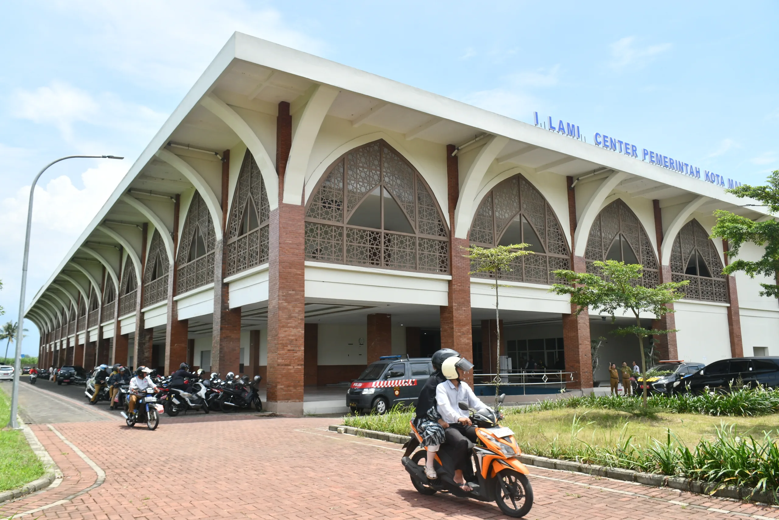 Widya - satpol pp islamic center (3)