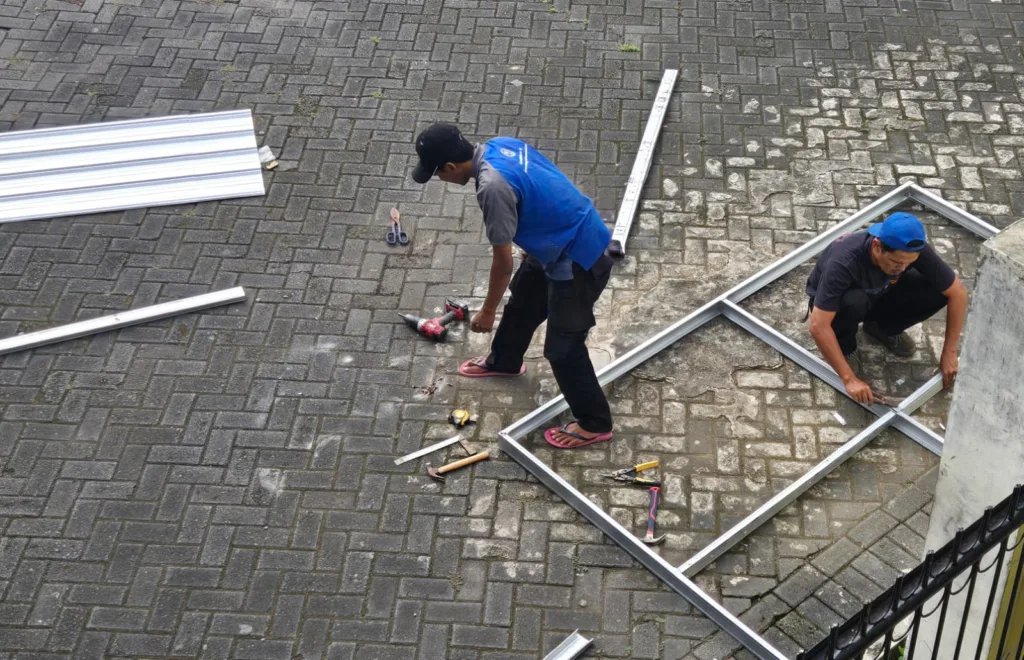 Orang Tua Siswa Sayangkan Pemasangan Seng di SMAN 8 Malang 1 Malang Posco Media