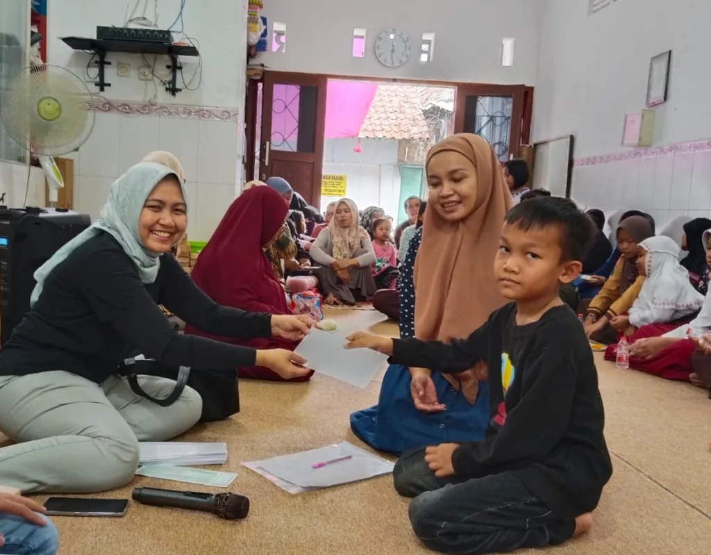 MPM Honda Jatim Salurkan Beasiswa untuk Anak Asuh Berprestasi di Malang 2 Malang Posco Media
