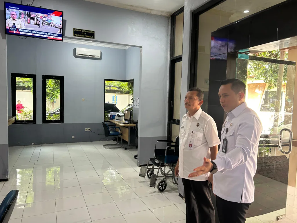Kunjungan Kerja Asdep Kemenko Kumham ke UKK Imigrasi Kota Probolinggo, Dorong Penguatan Layanan Keimigrasian dan Evaluasi Fasilitas Pelayanan 3 Malang Posco Media