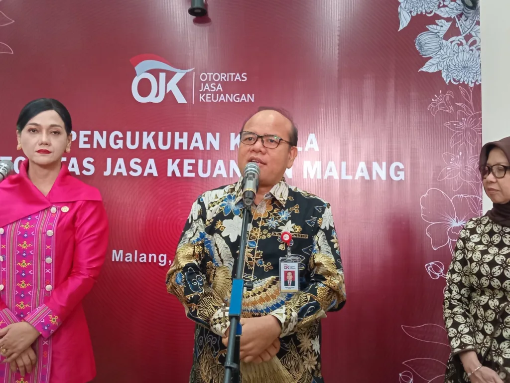 Dikukuhkan, Farid Falatehan Jabat Kepala OJK Malang 1 Malang Posco Media