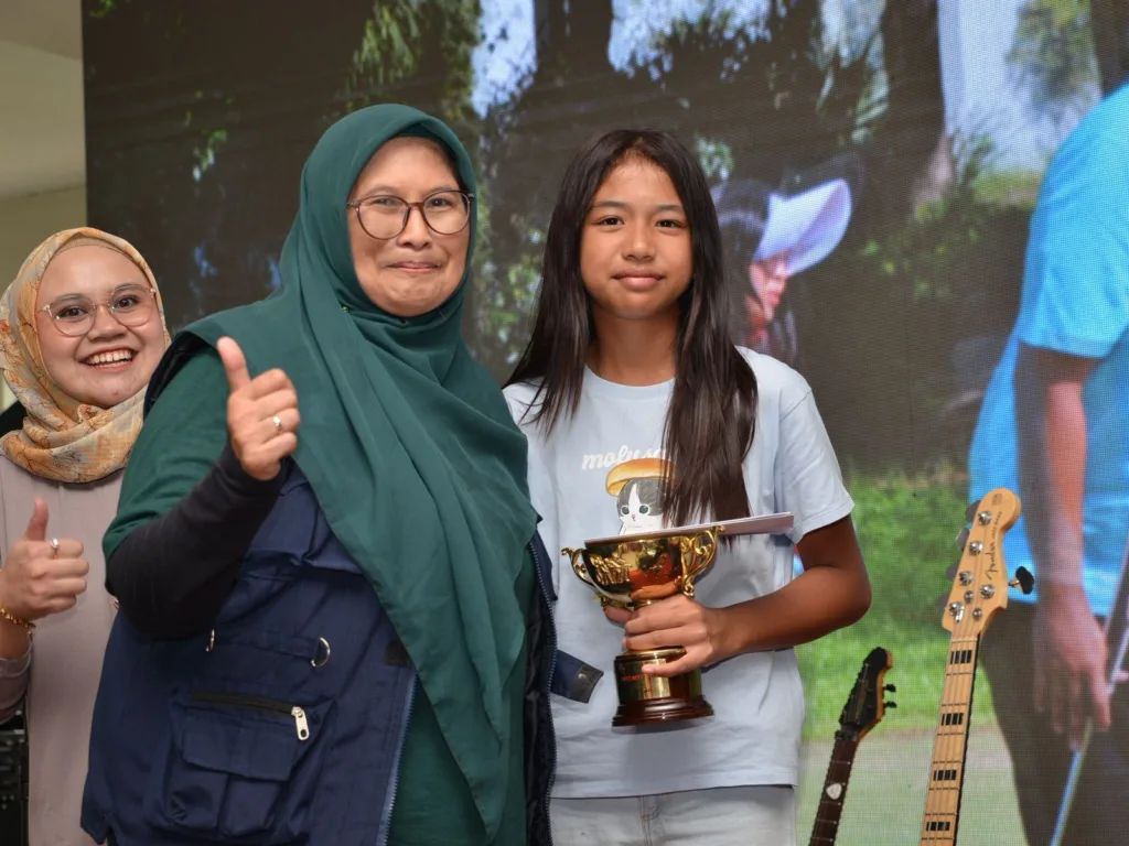 Bhawikarsu Golf Turnamen Sukses, Rivo Lande Rebut Hadiah Utama Motor 1 Malang Posco Media