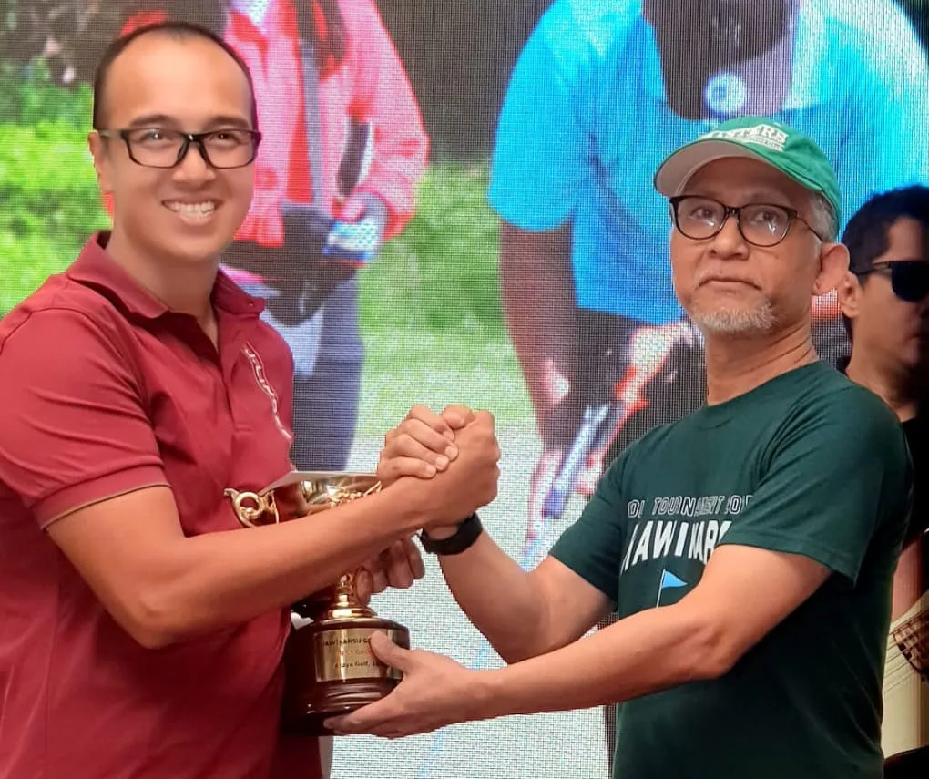 Bhawikarsu Golf Turnamen Sukses, Rivo Lande Rebut Hadiah Utama Motor 2 Malang Posco Media