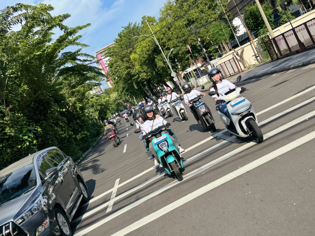 Naik Motor Listrik? Boleh! Asal Tetap Cari_Aman dan Sesuai Umur! 1 Malang Posco Media