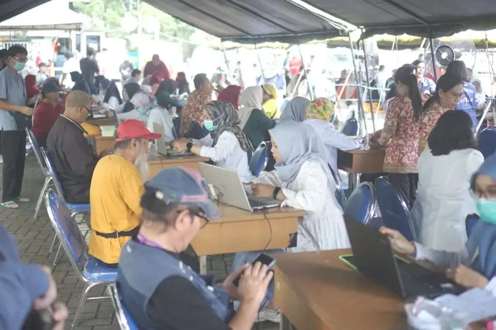 "Bhawikarsu Membingkai Karya" dan Bhakti Kesehatan Lanal Malang Berlangsung Sukses 2 Malang Posco Media