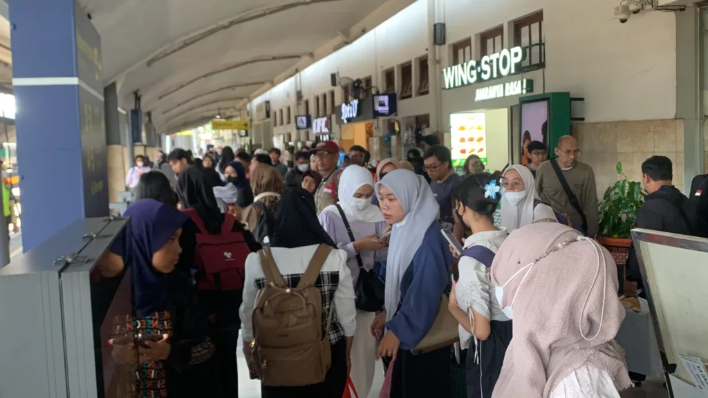 Libur Waisak, Penumpang KA di Stasiun Malang Meningkat 1 Malang Posco Media