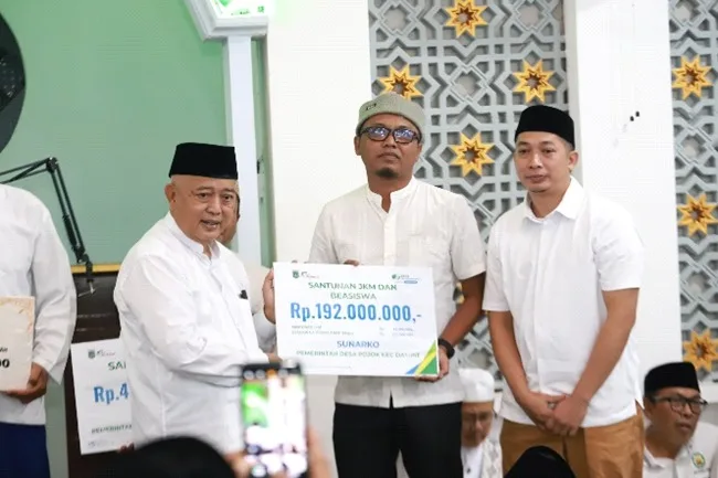 Bupati Malang Serahkan Manfaat Santunan Program BPJS Ketenagakerjaan kepada Ahli Waris Perangkat Desa 1 Malang Posco Media