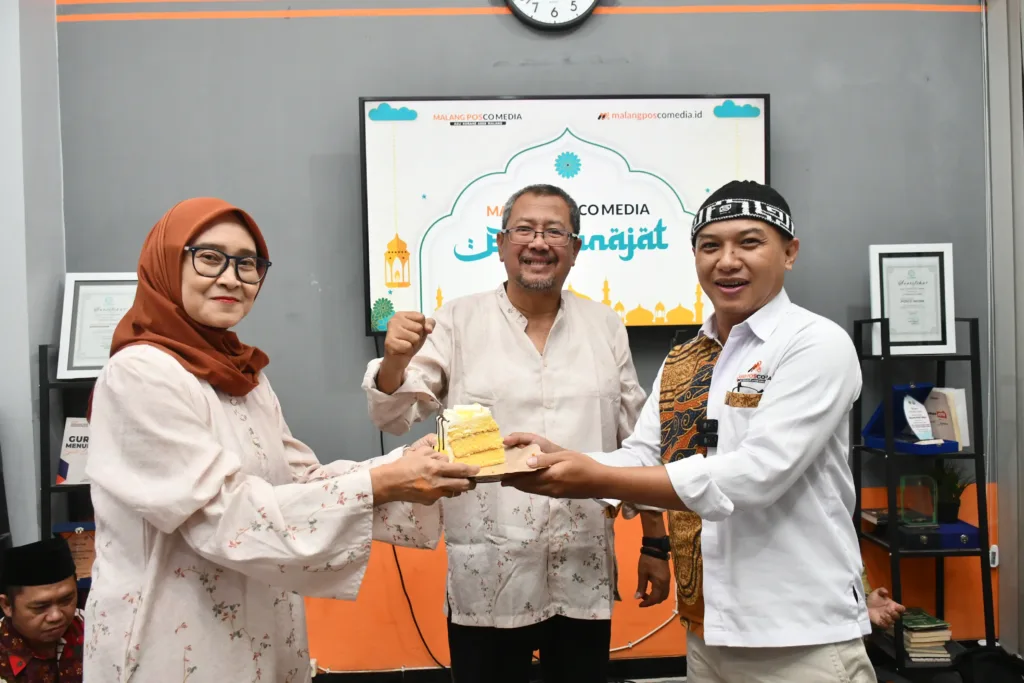 MPM Bermunajat, Kobarkan Semangat "Hi-Five" 4 Malang Posco Media