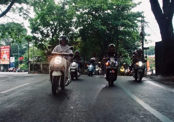 Tips Berkendara Cari Aman Saat Melintasi Jalan Berlubang di Kota Malang 1 Malang Posco Media