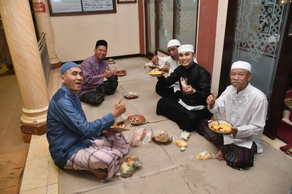 Masjid Al Muhajirin Jembawan, Tasyakuran Khatam Alquran Dalam Shalat Berjamaah 4 Malang Posco Media