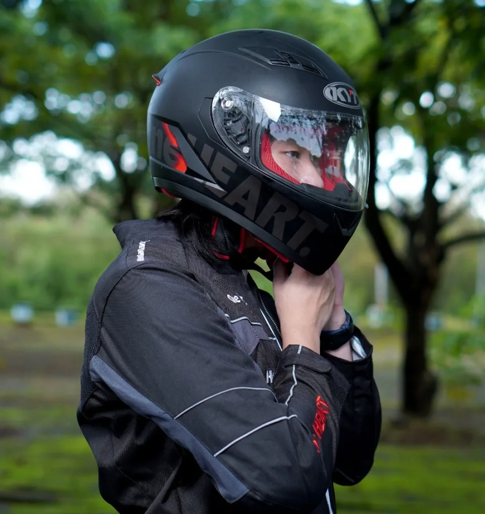 Cari_Aman Berkendara: Ini Alasan Kenapa Helm Wajib Dipakai 2 Malang Posco Media