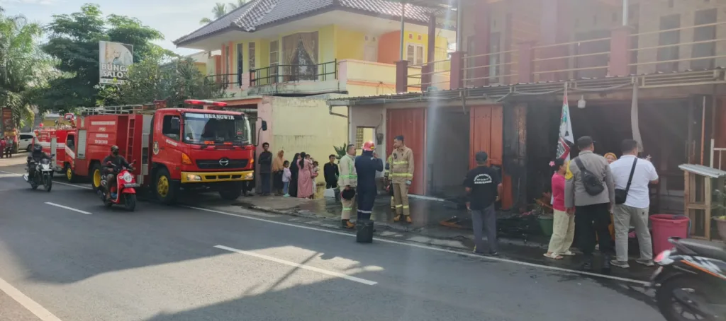 Lupa Matikan Kompor, Warung Bakso Poncokusumo Terbakar 1 Malang Posco Media
