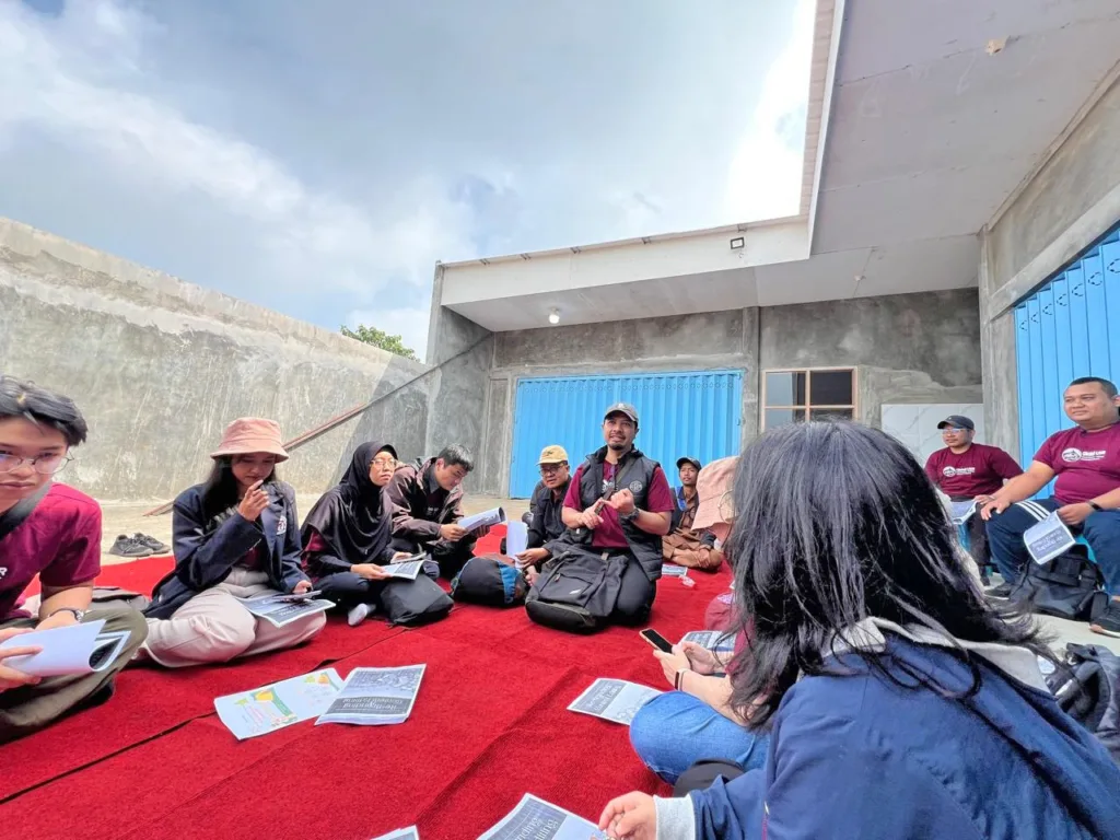 Kolaborasi Polinema dan UTM Malaysia, Edukasi Masyarakat Pengelolaan Sampah dan Ekowisata 1 Malang Posco Media