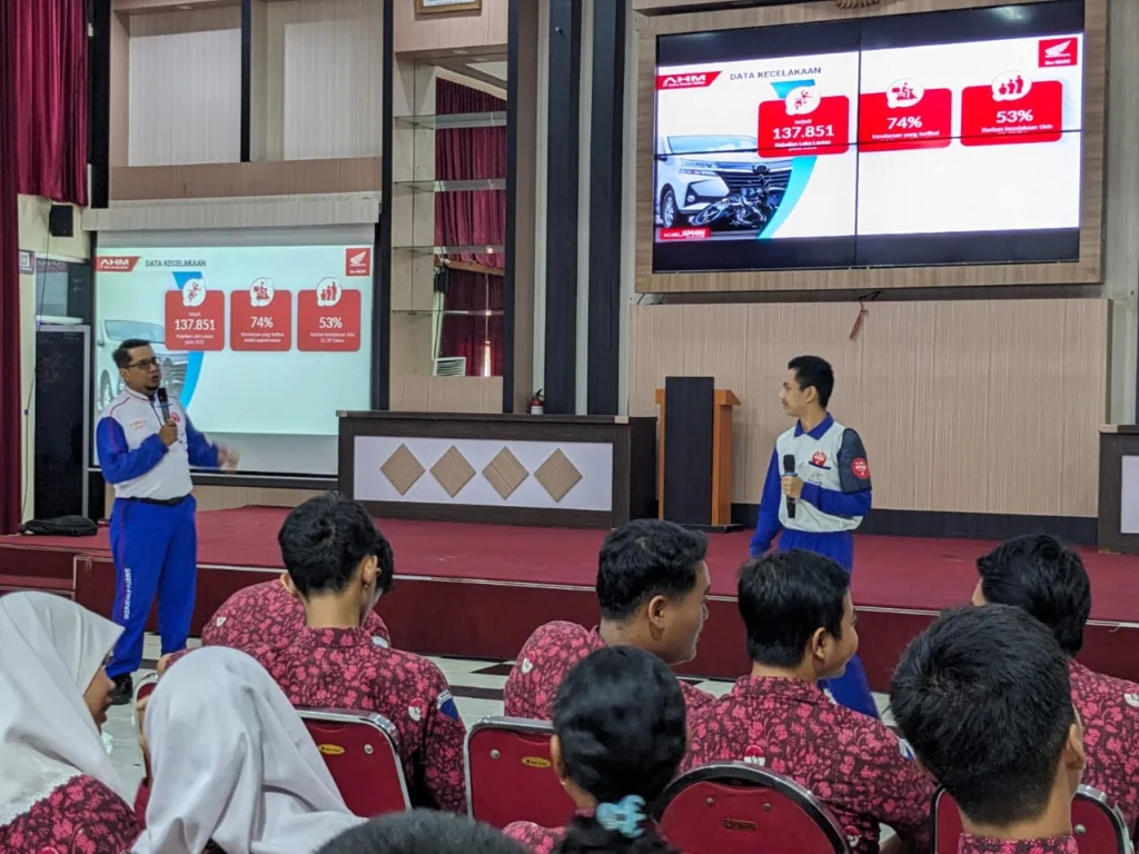 Lewat Sekolah Binaan, MPM Honda Jatim Wujudkan Generasi Pelajar #Cari_Aman 1 Malang Posco Media