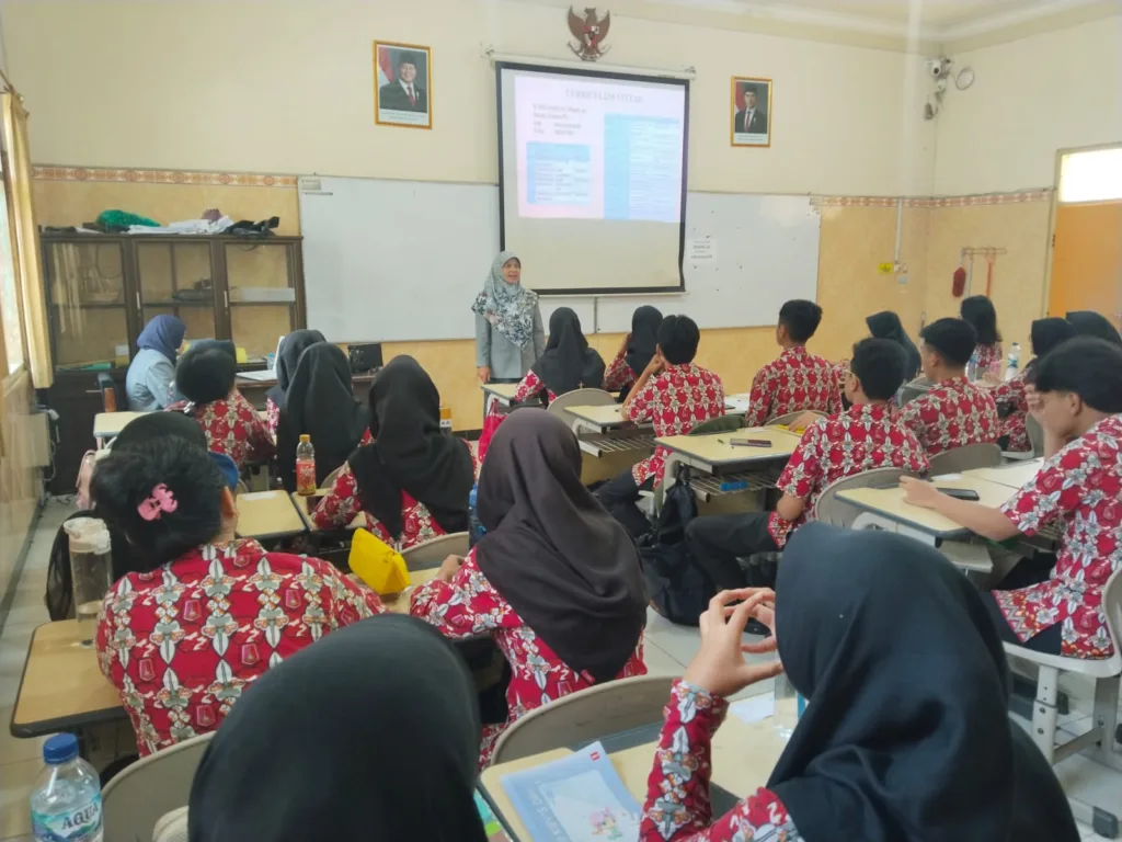 Profesi Farmasi Makin Cerah, Lulusan Poltekkes PIM Banyak Dibutuhkan 1 PIM