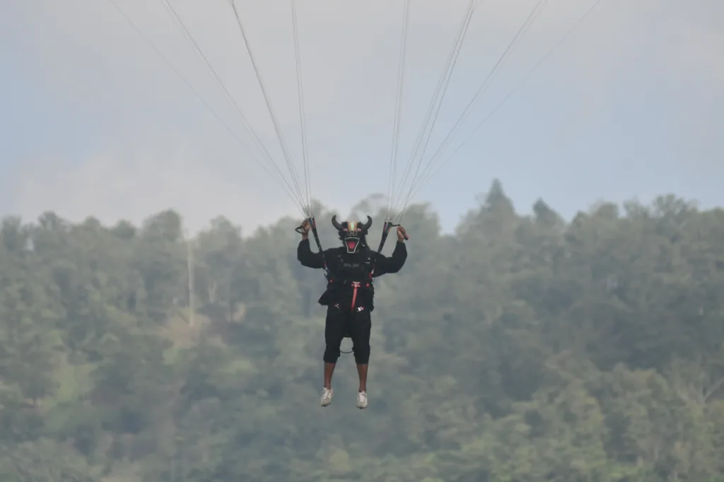 Festival Paralayang Buka BISTF Paragliding Accuracy League 2025 3 Malang Posco Media