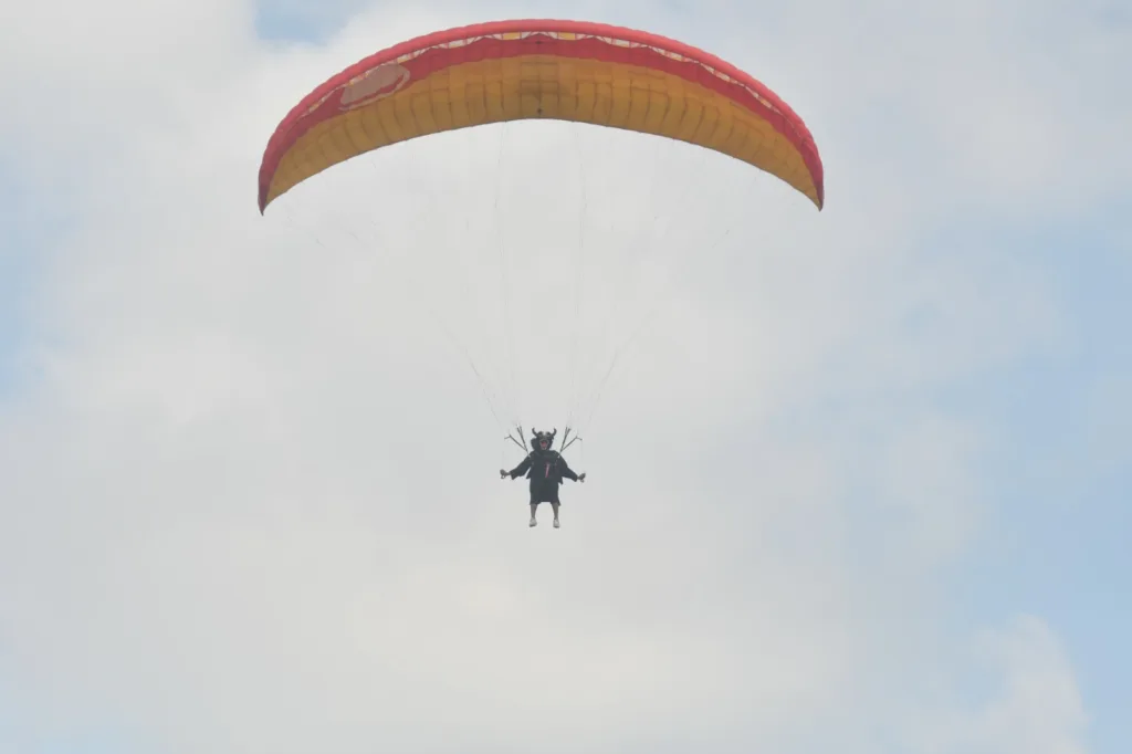 Festival Paralayang Buka BISTF Paragliding Accuracy League 2025 2 Malang Posco Media