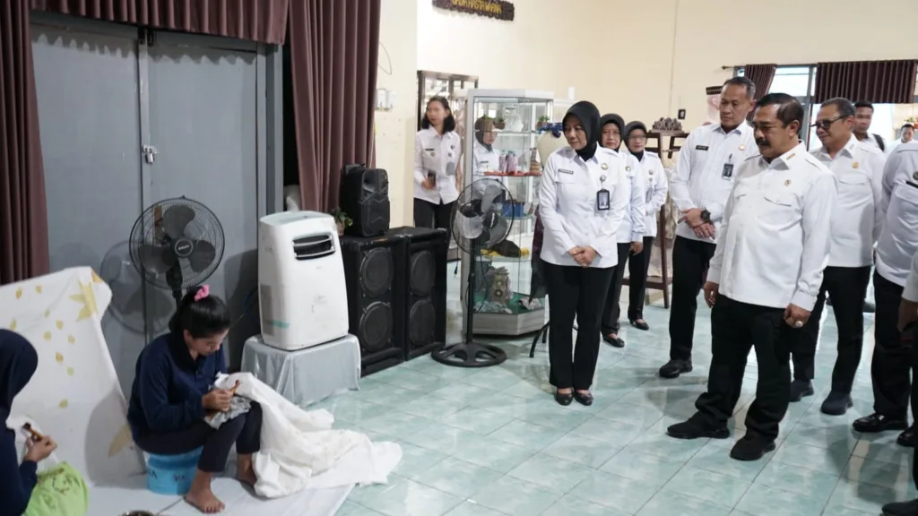 Menteri Imipas Sapa WBP LPP Malang, Ikut Makan Siang Bersama Menu Harian 2 Malang Posco Media