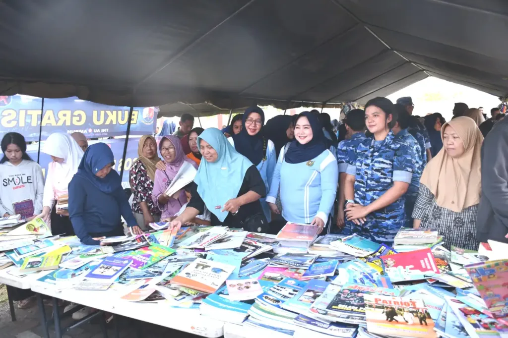 Tingkatkan Daya Baca, Buka Stand Bazar Buku Gratis 2 Malang Posco Media