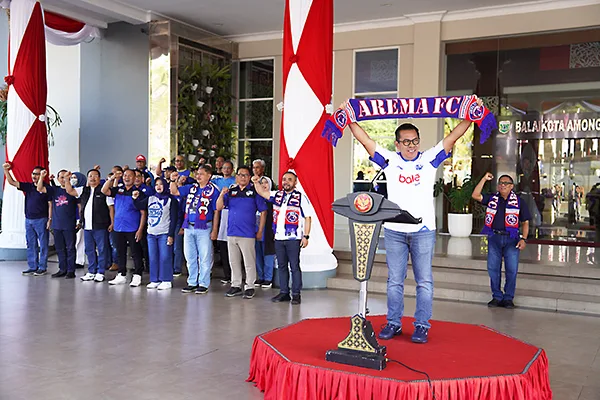 Rayakan HUT Arema, Malang Raya Membiru 1 Malang Posco Media