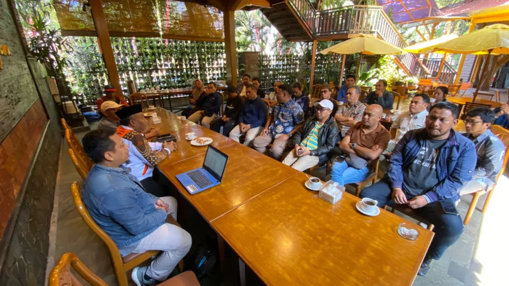 Siap Terus Melesat, Malang Posco Media Gelar "Jagongan Redaksi" di RM Kertanegara 3 Malang Posco Media
