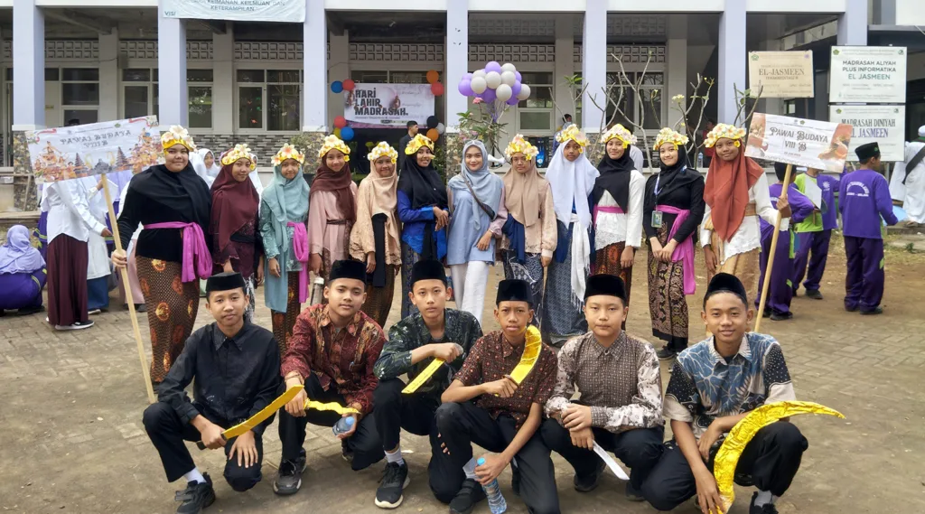 MTs El Jasmeen Singosari Rayakan 1 Dekade dengan Semarak dan Meriah 1 Malang Posco Media