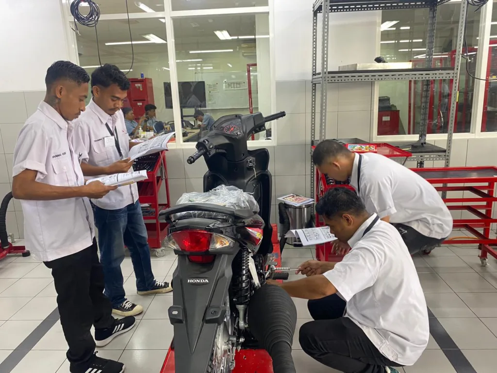 Pelatihan Mekanik