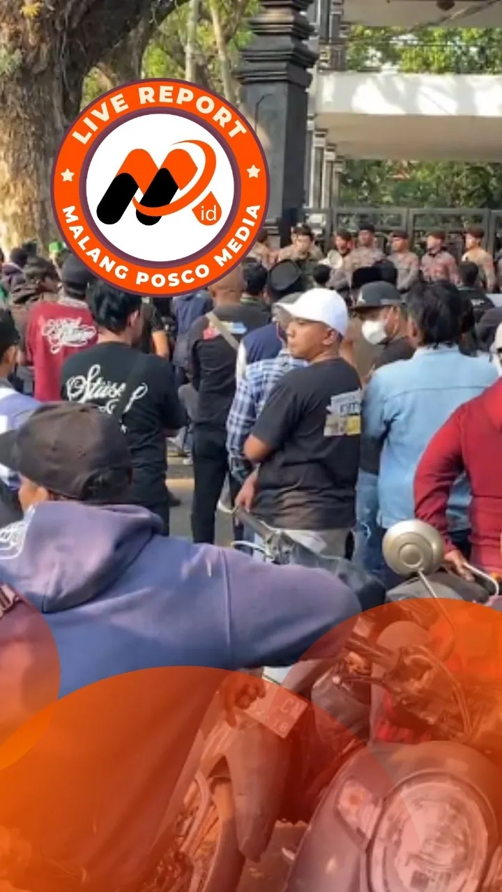 Live Report! Aksi Demo di Depan DPRD Kota Malang